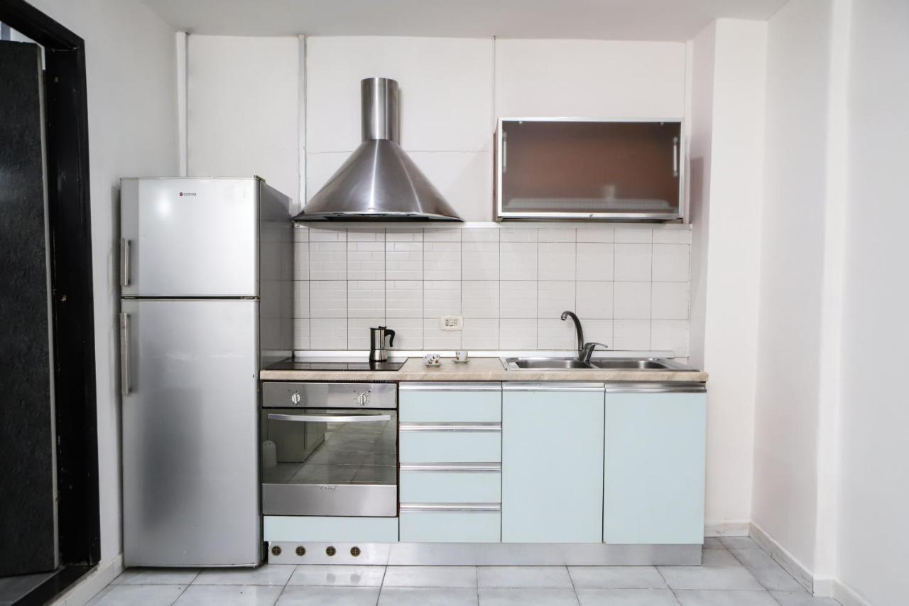 Napoli Centrale Budget Apartment Extérieur photo
