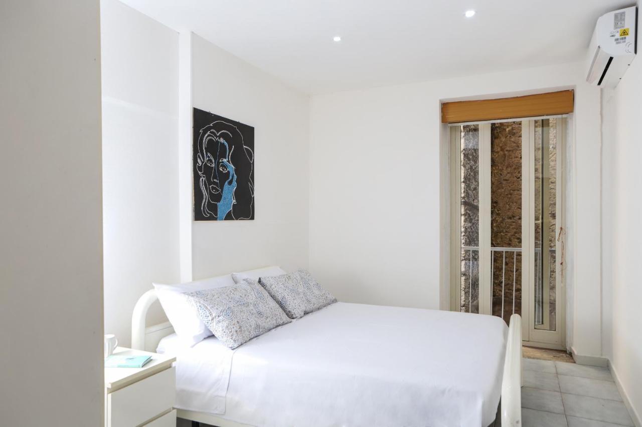 Napoli Centrale Budget Apartment Extérieur photo