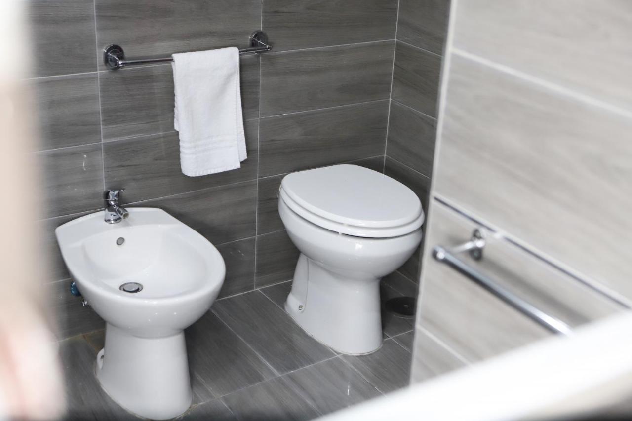 Napoli Centrale Budget Apartment Extérieur photo